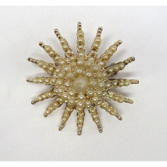 Vintage Starburst Brooch Graduated Imitation Pearls 2" Pin Gold Tone Flower - Picture 1 of 10